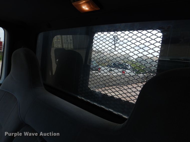 image for item IN9755 1997 Ford F450 Super Duty  flatbed truck