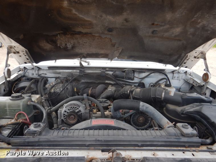 image for item IN9755 1997 Ford F450 Super Duty  flatbed truck