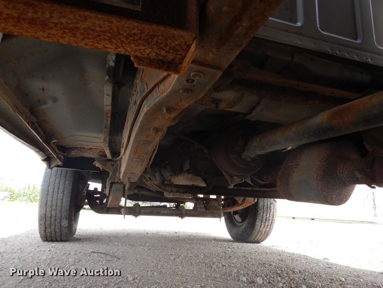 image for item IN9755 1997 Ford F450 Super Duty  flatbed truck