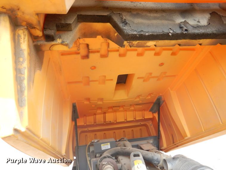 image for item IN9756 2010 Atlas Copco XAS 185  air compressor