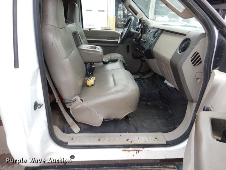 image for item IN9779 2008 Ford F550 Super Duty XL  dump flatbed truck