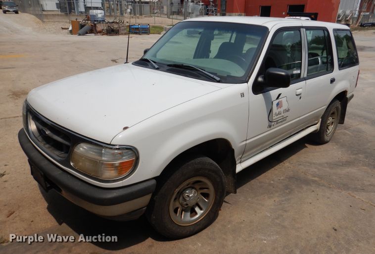 image for item IN9780 1998 Ford Explorer  SUV
