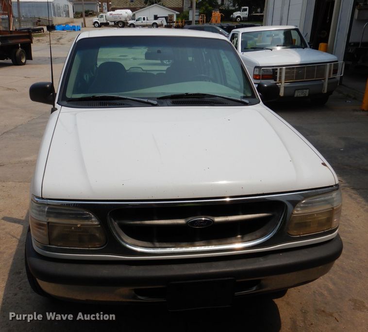 image for item IN9780 1998 Ford Explorer  SUV