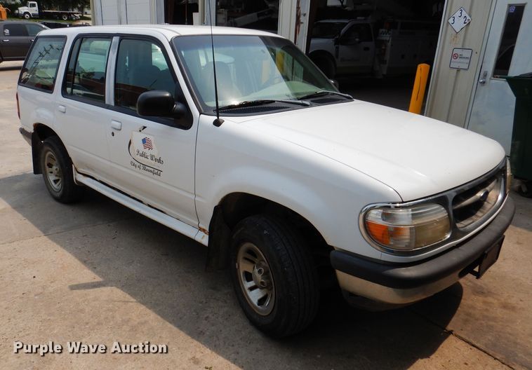 image for item IN9780 1998 Ford Explorer  SUV