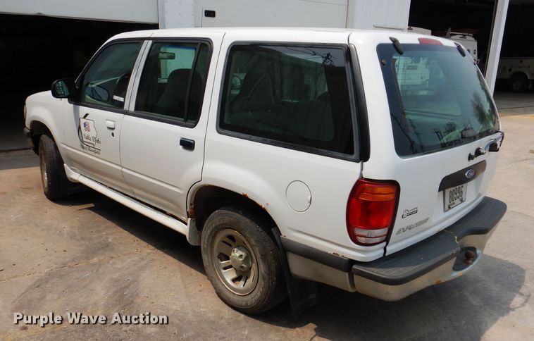image for item IN9780 1998 Ford Explorer  SUV