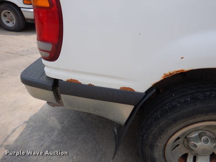 image for item IN9780 1998 Ford Explorer  SUV