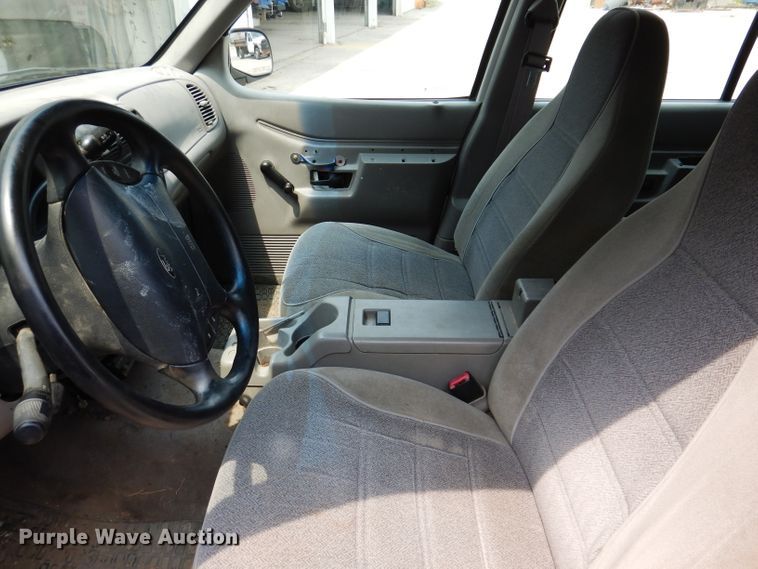 image for item IN9780 1998 Ford Explorer  SUV