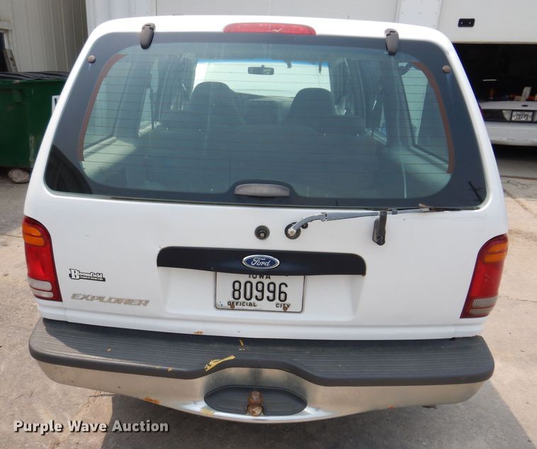 image for item IN9780 1998 Ford Explorer  SUV