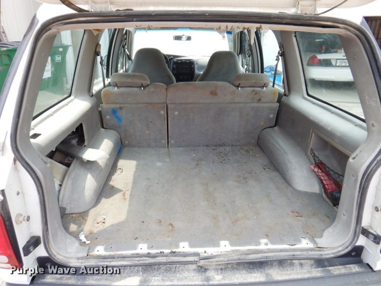 image for item IN9780 1998 Ford Explorer  SUV