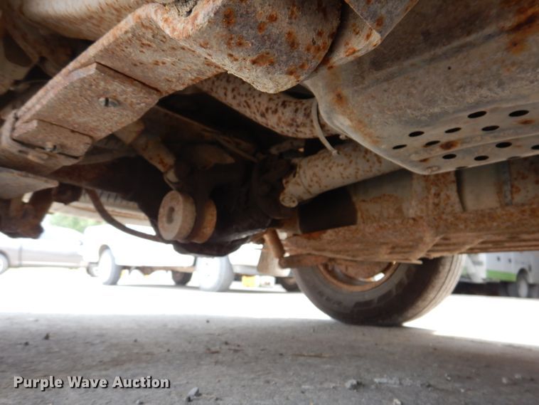 image for item IN9780 1998 Ford Explorer  SUV