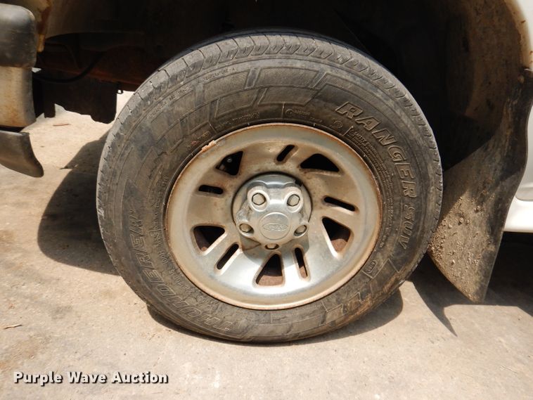 image for item IN9780 1998 Ford Explorer  SUV