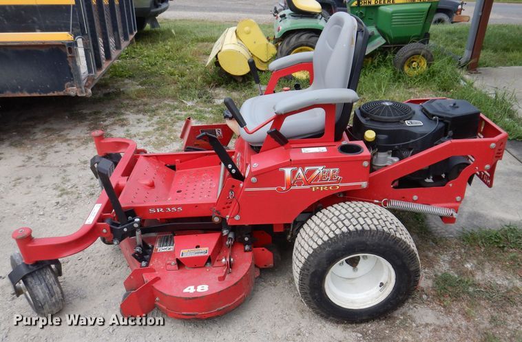 image for item IN9789 Country Clipper SR355  ZTR lawn mower