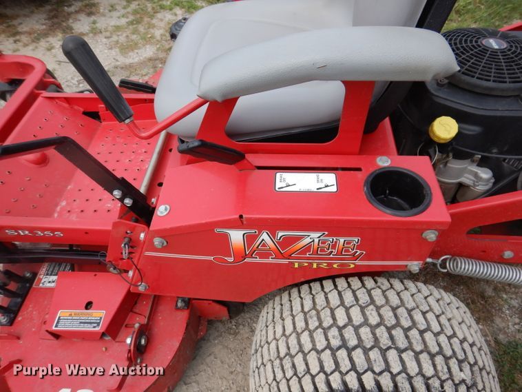 image for item IN9789 Country Clipper SR355  ZTR lawn mower