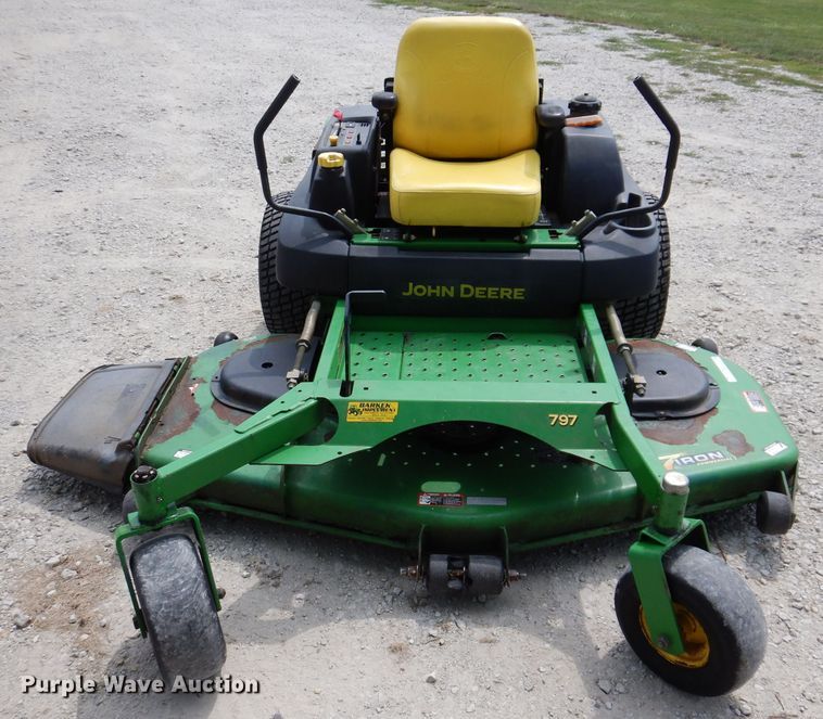 image for item IN9793 John Deere 797  ZTR lawn mower