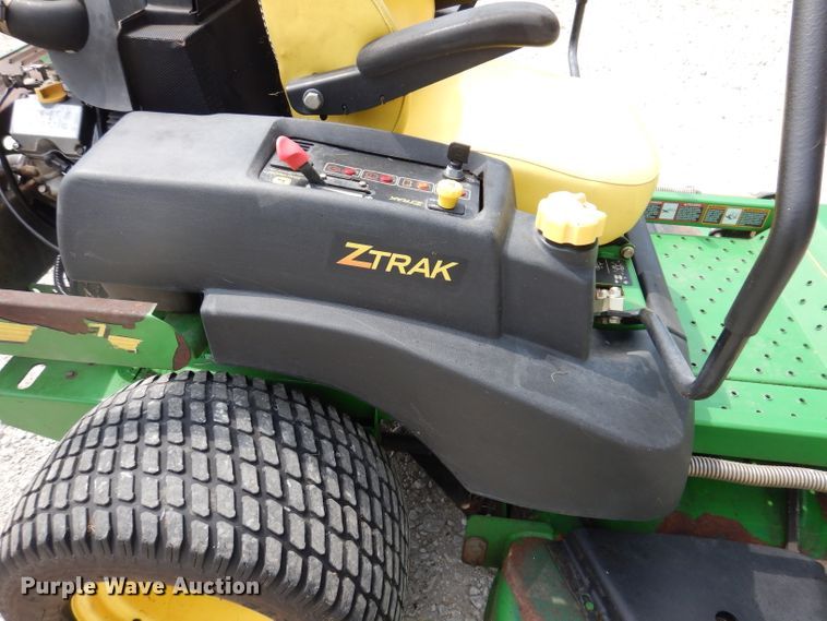 image for item IN9793 John Deere 797  ZTR lawn mower