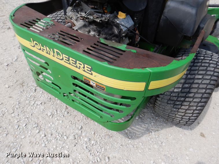 image for item IN9793 John Deere 797  ZTR lawn mower
