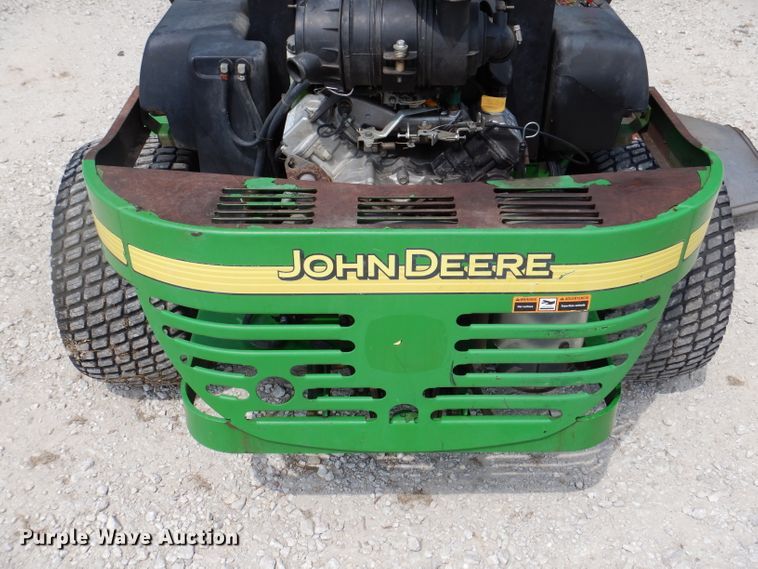 image for item IN9793 John Deere 797  ZTR lawn mower