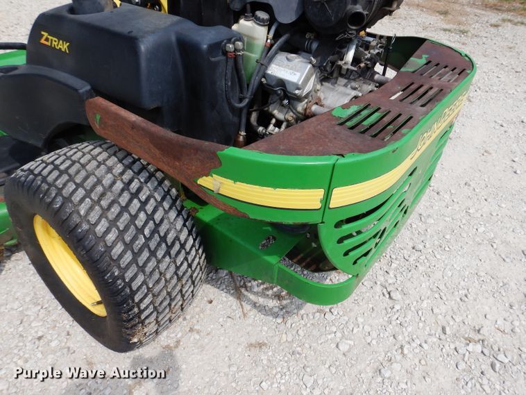 image for item IN9793 John Deere 797  ZTR lawn mower