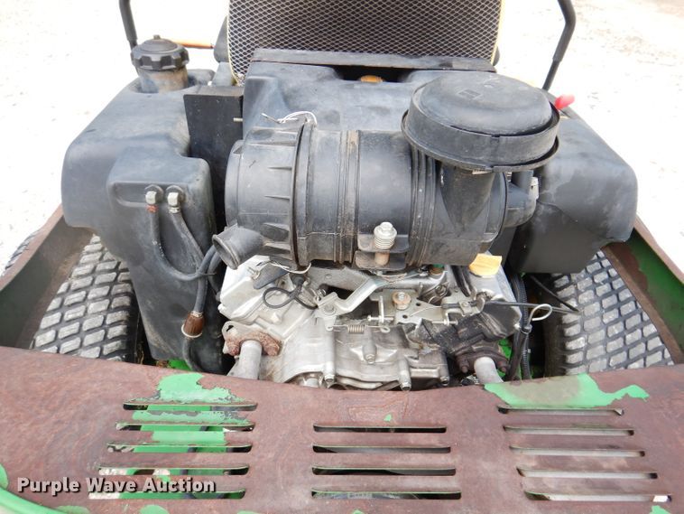 image for item IN9793 John Deere 797  ZTR lawn mower