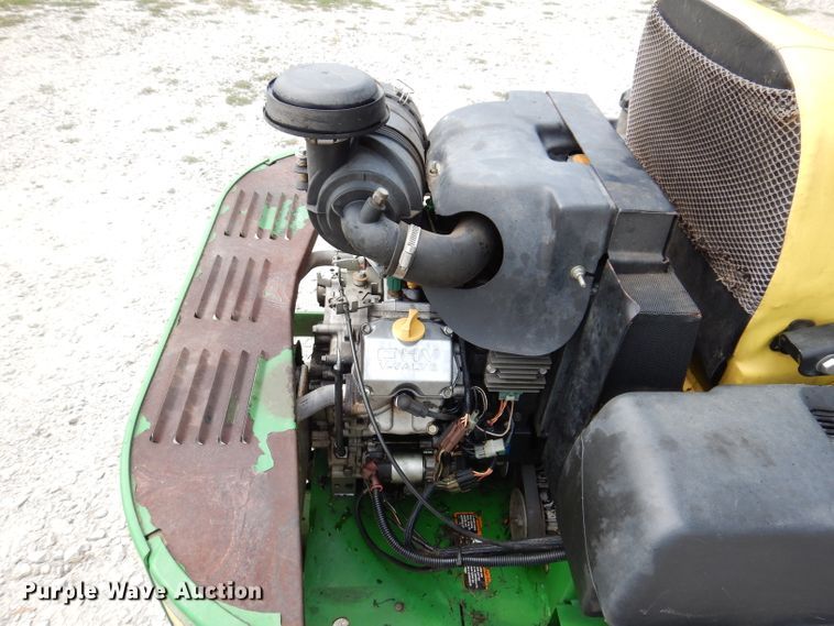 image for item IN9793 John Deere 797  ZTR lawn mower