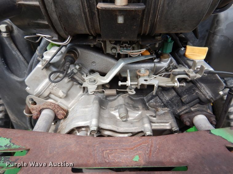 image for item IN9793 John Deere 797  ZTR lawn mower