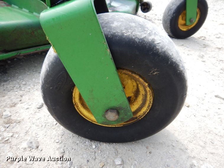 image for item IN9793 John Deere 797  ZTR lawn mower