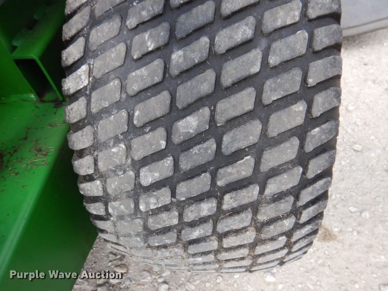 image for item IN9793 John Deere 797  ZTR lawn mower