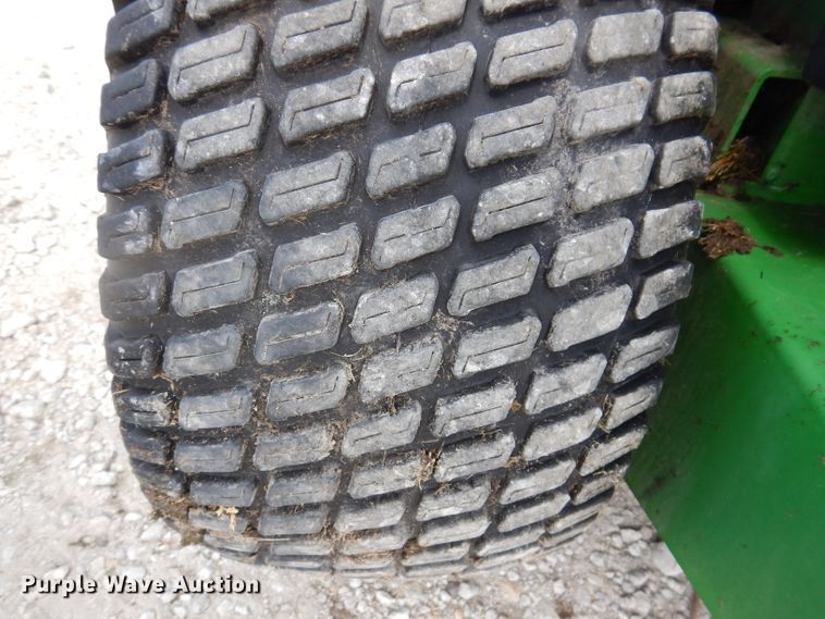 image for item IN9793 John Deere 797  ZTR lawn mower