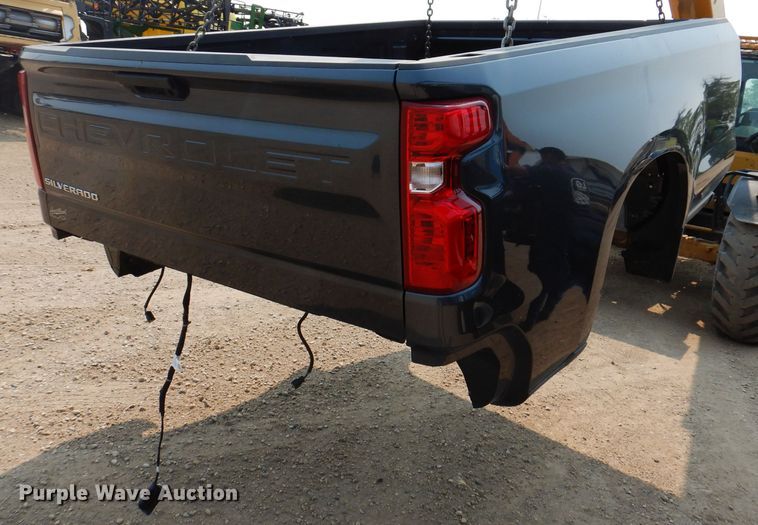 image for item IN9810 2020 Chevrolet Silverado 1500 pickup truck bed