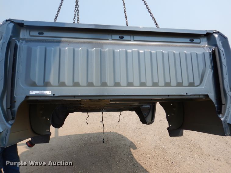 image for item IN9810 2020 Chevrolet Silverado 1500 pickup truck bed