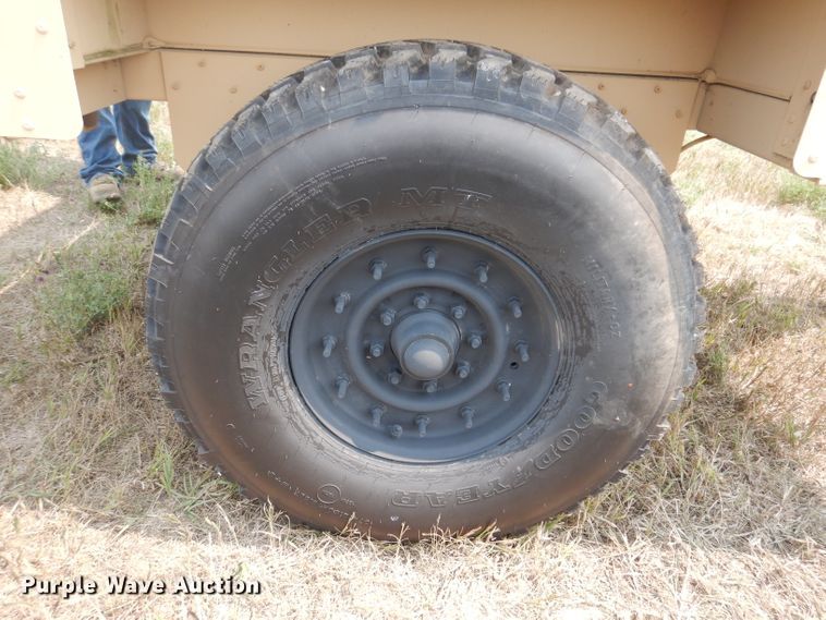 image for item IN9817 2009 US GOV M1102  utility trailer