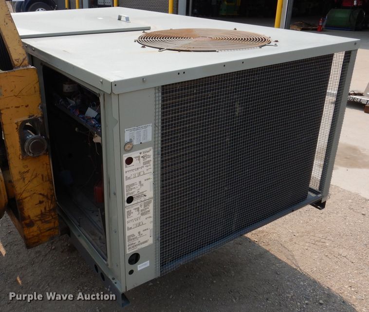 image for item IN9818 1999 Trane  AC unit