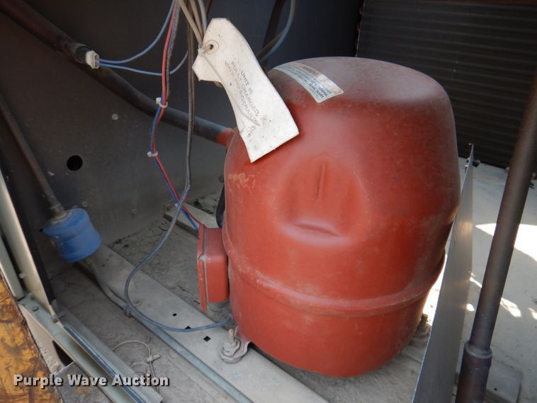 image for item IN9818 1999 Trane  AC unit