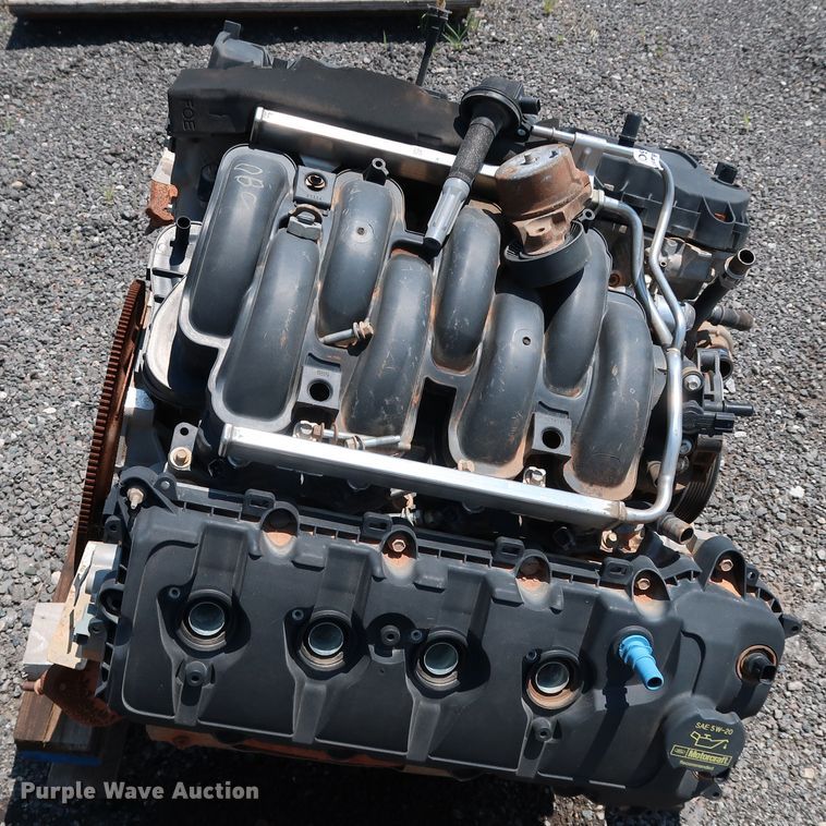 image for item IO9230 Ford  eight cylinder gas engine