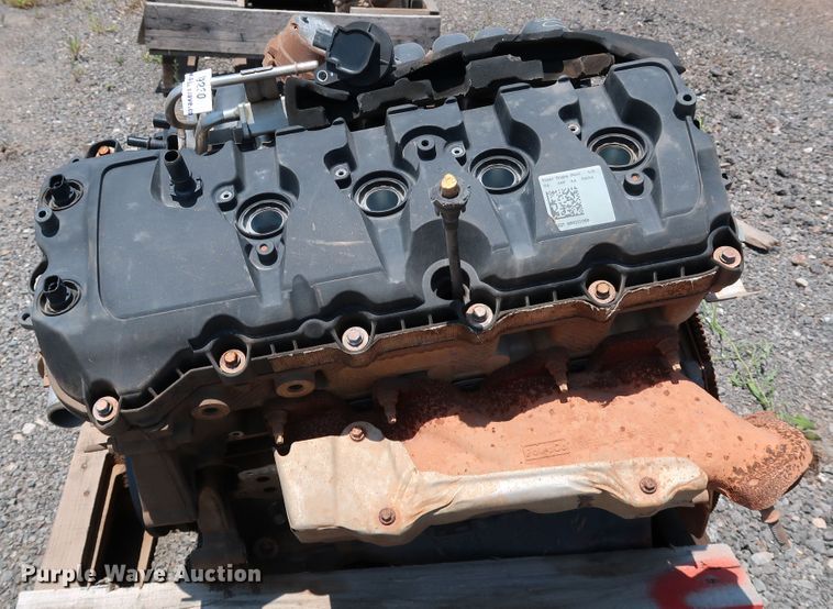 image for item IO9230 Ford  eight cylinder gas engine