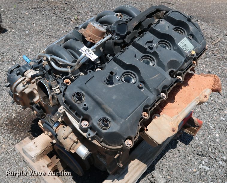 image for item IO9230 Ford  eight cylinder gas engine