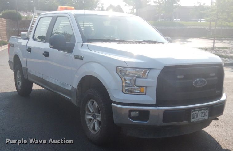 image for item IP9519 2015 Ford F150 XL  SuperCrew pickup truck