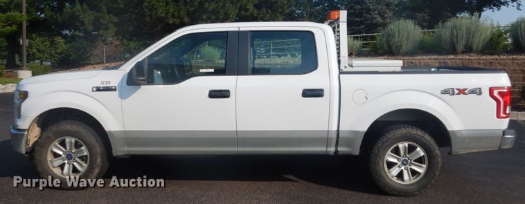 image for item IP9519 2015 Ford F150 XL  SuperCrew pickup truck