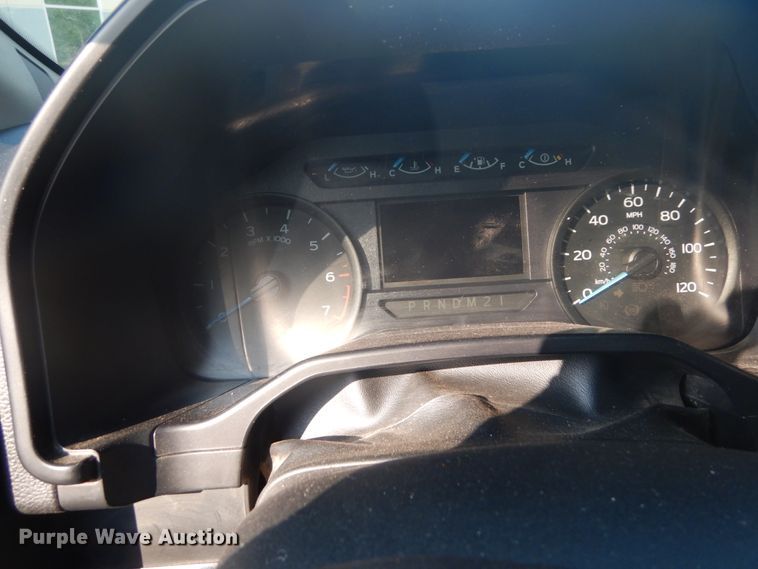 image for item IP9519 2015 Ford F150 XL  SuperCrew pickup truck