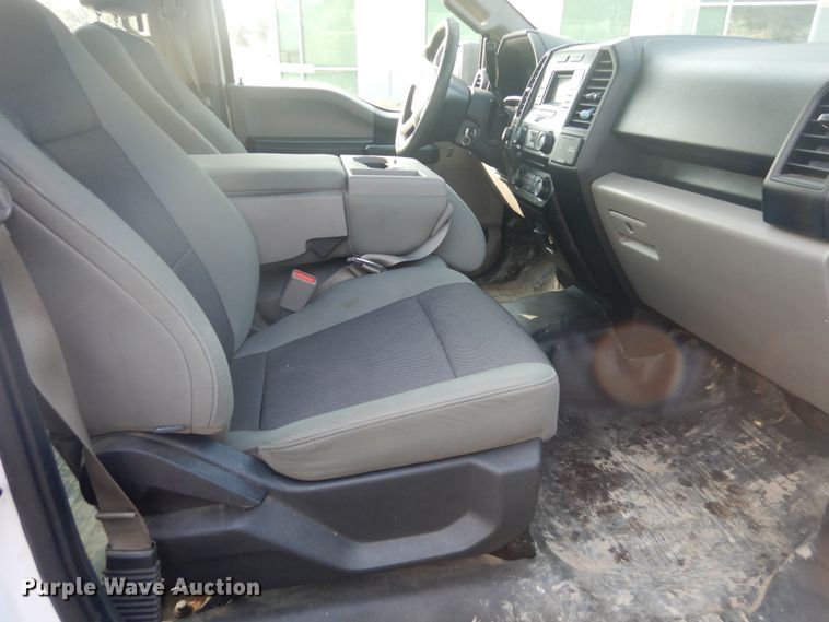 image for item IP9519 2015 Ford F150 XL  SuperCrew pickup truck