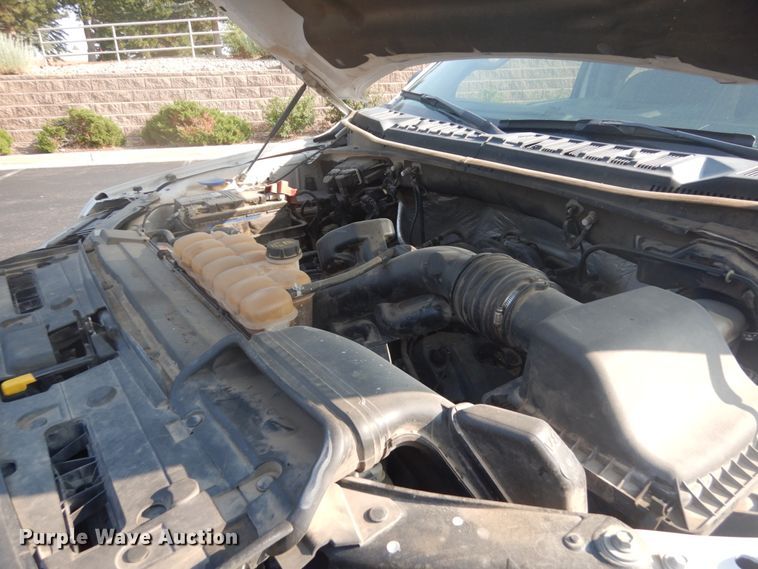 image for item IP9519 2015 Ford F150 XL  SuperCrew pickup truck