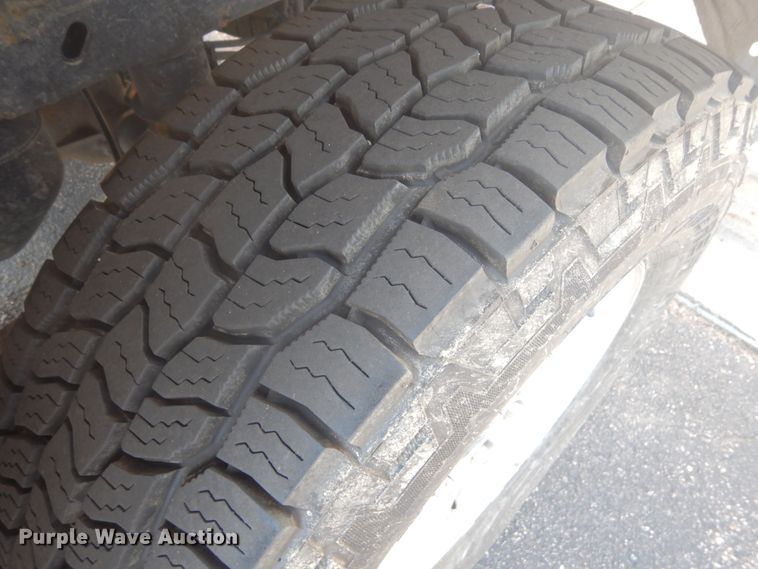 image for item IP9519 2015 Ford F150 XL  SuperCrew pickup truck