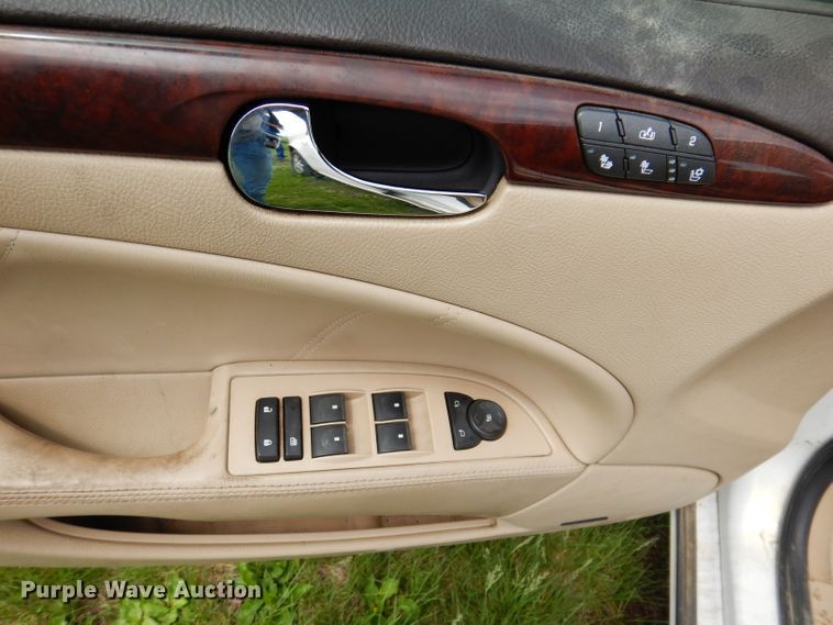 image for item IQ9528 2007 Buick Lucerne CXL