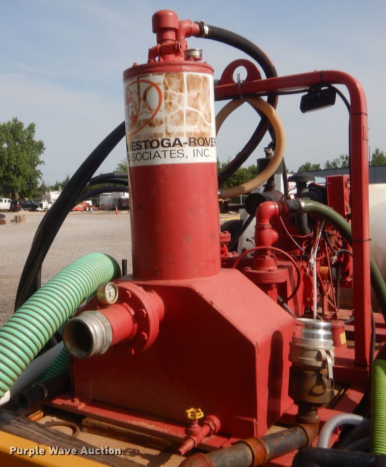 image for item IT9629 2003 Paco utility trailer with pump