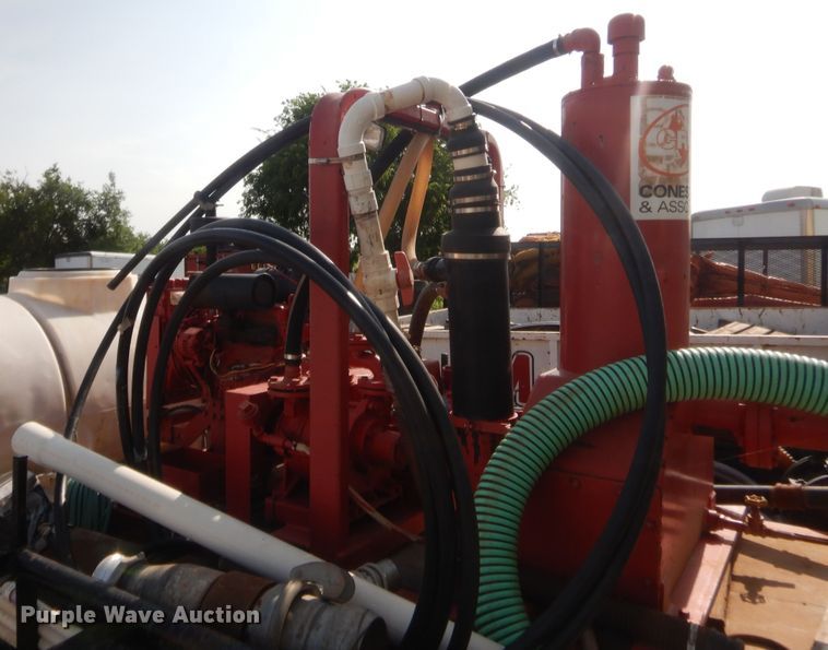 image for item IT9629 2003 Paco utility trailer with pump