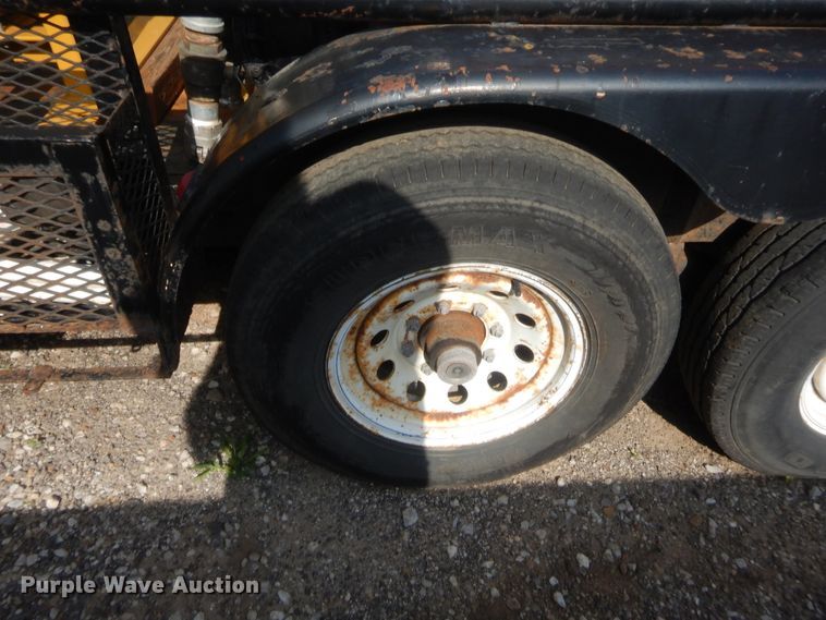 image for item IT9629 2003 Paco utility trailer with pump