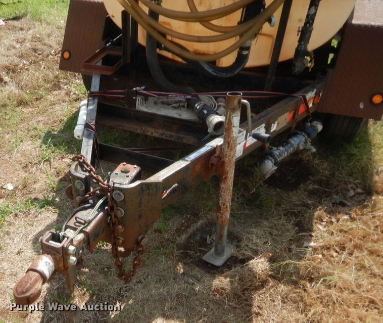 image for item IT9631 2007 Wylie  tank trailer