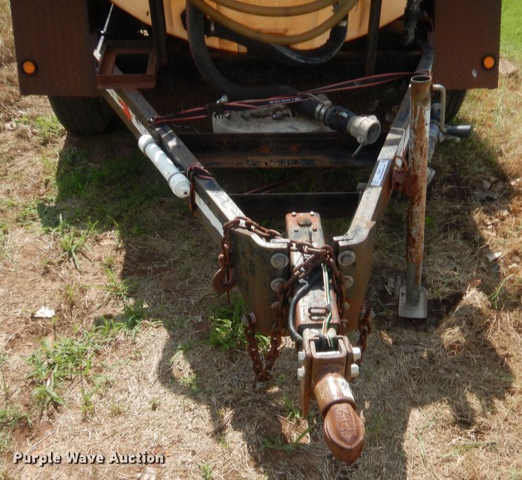 image for item IT9631 2007 Wylie  tank trailer