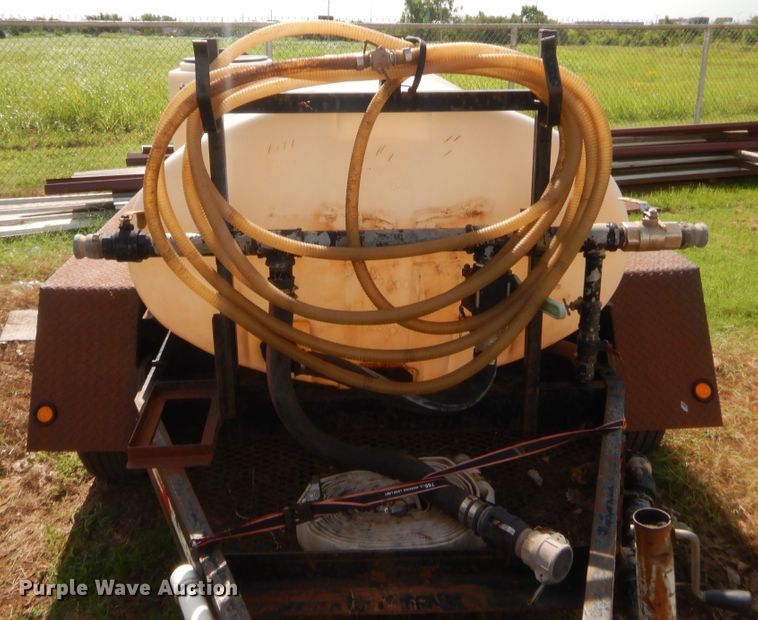 image for item IT9631 2007 Wylie  tank trailer