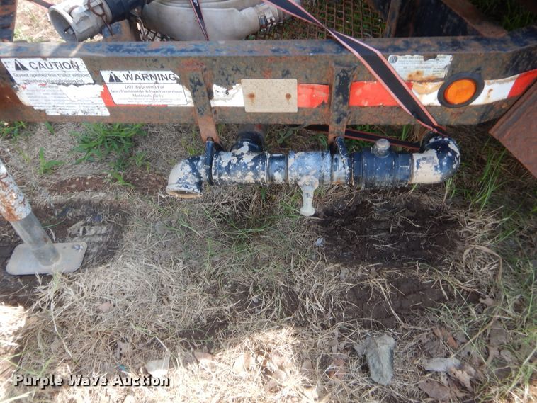 image for item IT9631 2007 Wylie  tank trailer